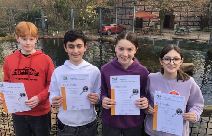 vlnr Henrik,David,Julia,Fehime_1024